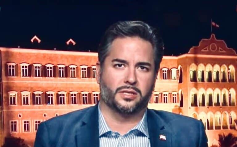 أمين سلام .. وزير الاقتصاد بحكومة لبنان الجديدة يحصد الأكثر تفاعلًا بسبب وسامته (شاهد) أمين سلام وزير الإقتصاد بحكومة لبنان الجديدة watanserb.com