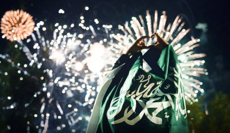 عارضة الأزياء السعودية باربي نجد تتعرّى للإحتفال بـِ”اليوم الوطني السعودي”! عارضة الأزياء السعودية باربي نجد تتعرّى للإحتفال بـِ"اليوم الوطني السعودي" watanserb.com