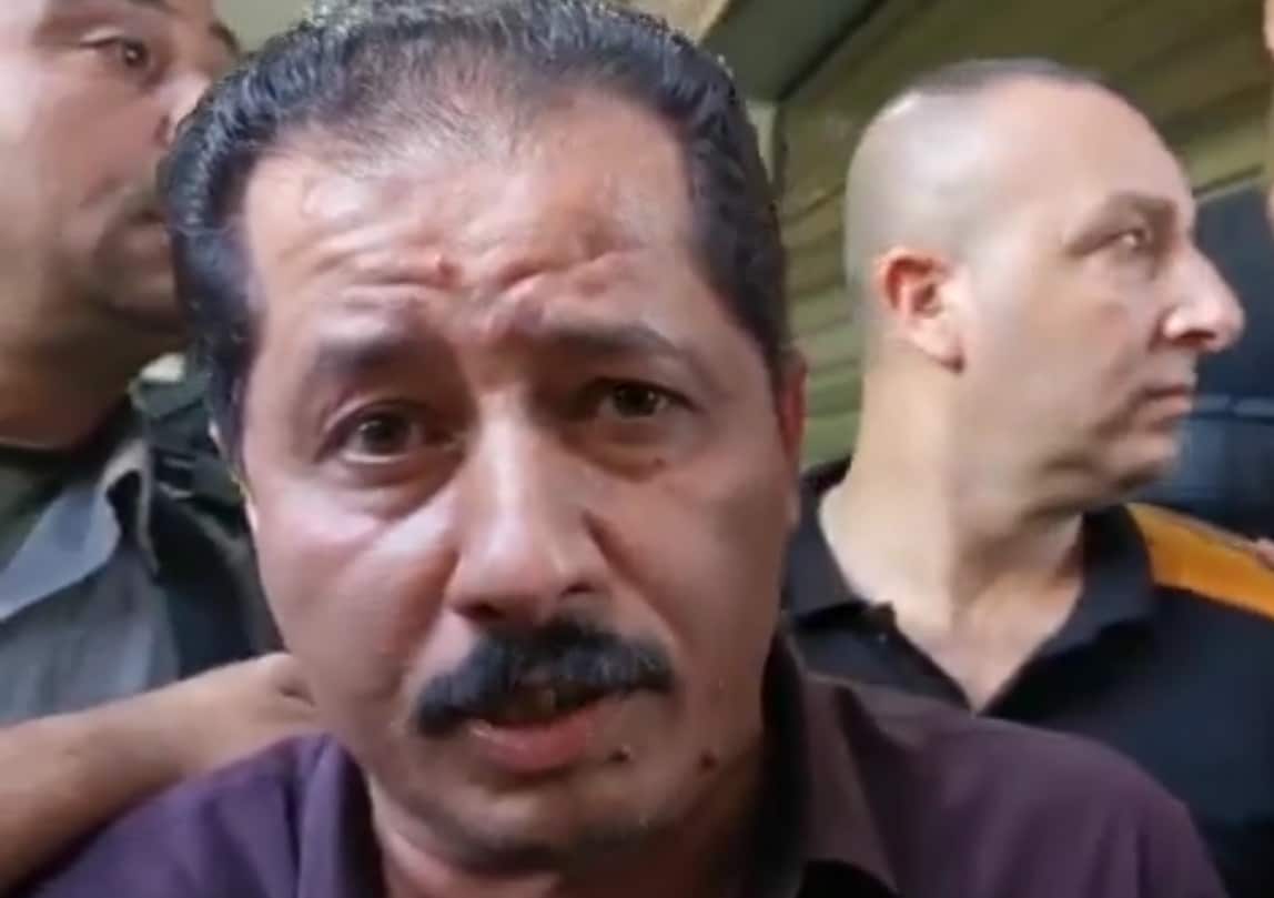 صاحب محل المجوهرات