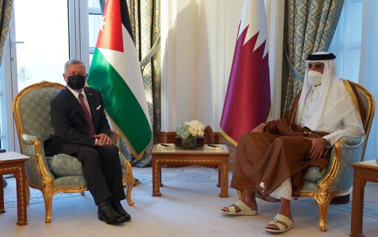 أمير قطر وملك الأردن watanserb.com