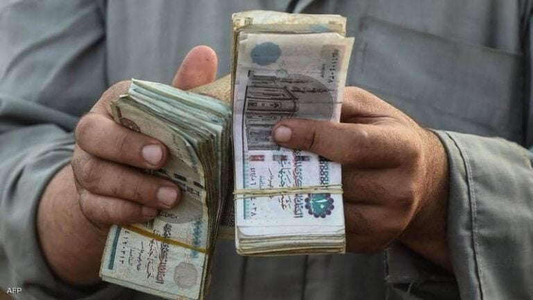 “ميدل إيست آي”: الجيش المصري يبسط سطوته على الاقتصاد.. قادة الجيش يعيشون في ترف والشعب في فقر إسرائيل تساهم في الاقتصاد المصري watanserb.com