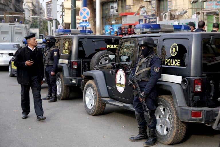 النظام المصري ينتقم من الدكتور أيمن منصور ندا بعد مقال “إعلام البغال” اعتقال الدكتور أيمن منصور ندا watanserb.com