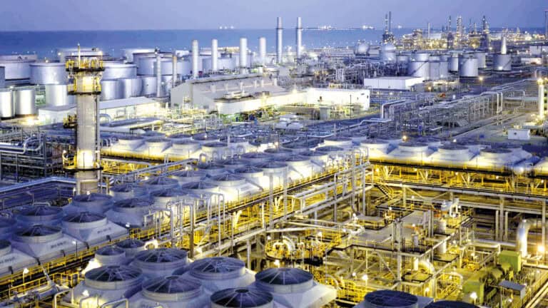 دول الخليج تواجه مشكلة معقدة لتجنب تدمير سوق النفط watanserb.com