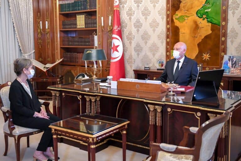 نجلاء بودن تؤدي اليمين الدستورية أمام قيس سعيد watanserb.com