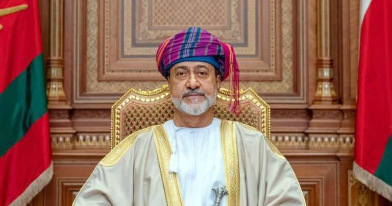 السلطان هيثم بن طارق يؤكد أنه سيتم إعادة النظر في قيمة المأذونيات وتخفيضها وتوفير الوظائف للشباب watanserb.com