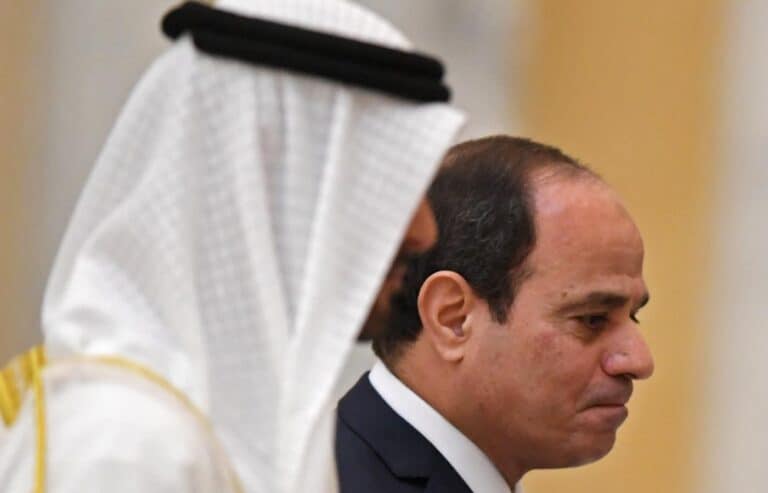 مصر والإمارات تمثلان العقبة الرئيسية أمام التغيير في العالم العربي وتصدران الإنقلابات للدول وفق كثيرين https://archive.watanserb.com/