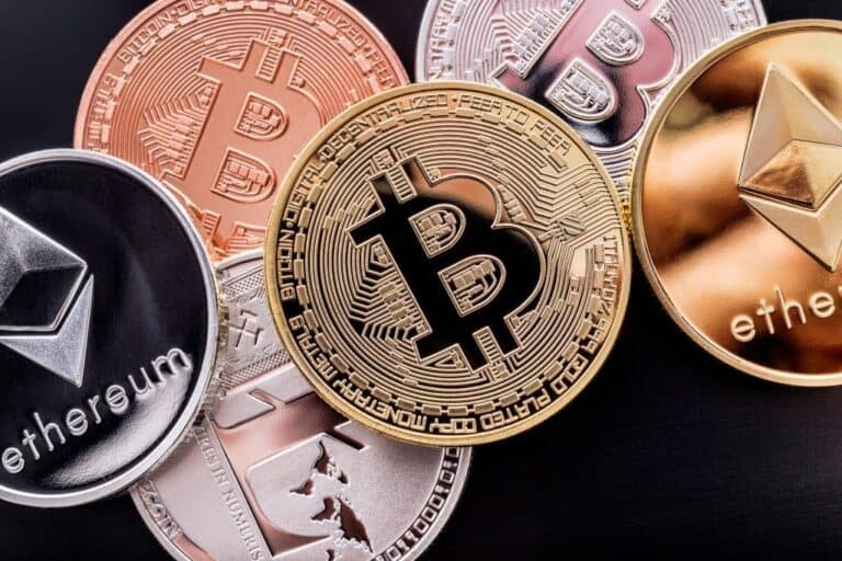 أكثر 10 عملات مشفرة تداولاً في عام 2021 watanserb.com