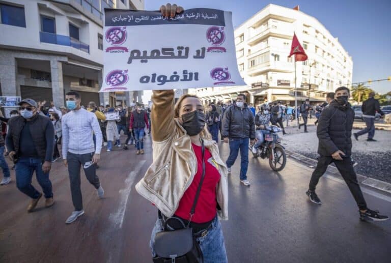 ضرب وترهيب .. النظام المغربي مخطئ في عدم الاستماع إلى الثورة الاجتماعية المتنامية النظام المغربي مخطئ في عدم الاستماع إلى الثورة الاجتماعية المتنامية في المغرب watanserb.com