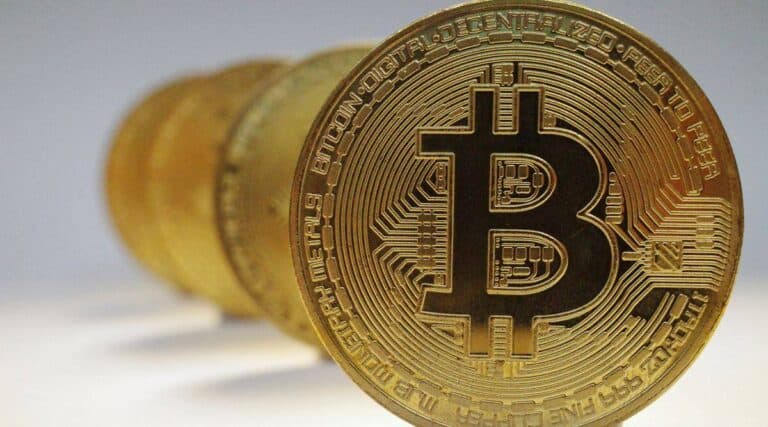 قد يرتفع سعر البيتكوين إلى 560 ألف دولار watanserb.com