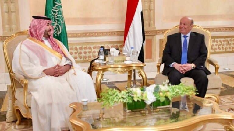 بسبب معارضته للإمارات.. خالد بن سلمان يهدد الرئيس هادي بهذه الإجراءات في حال لم يقيل محافظ شبوة خالد بن سلمان يهدد الرئيس هادي بهذه الإجراءات في حال لم يقيل محافظ شبوة watanserb.com