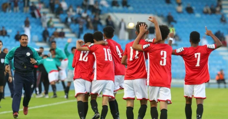 اعتداء مساعد مدرب منتخب سوريا على لاعب يمني watanserb.com