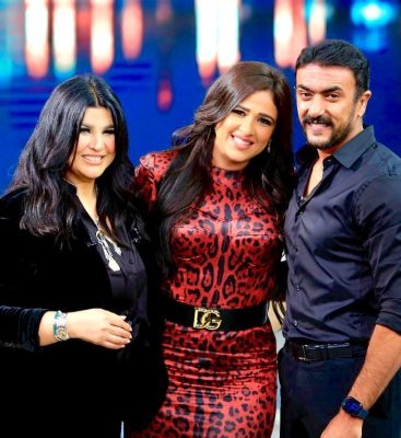 الفنانة المصرية ياسمين عبدالعزيز ضيفة الإعلامية منى الشاذلي