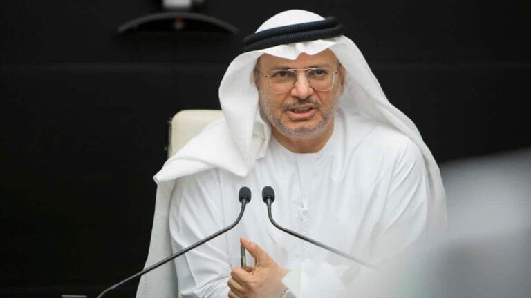 أنور قرقاش watanserb.com