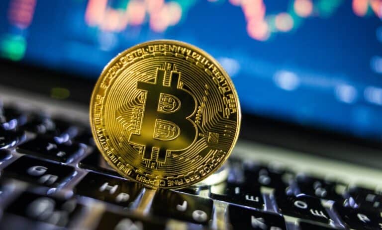 بيتكوين تتراجع بأكثر من 3 ٪ وسط تعثر العملات المشفرة بيتكوين watanserb.com
