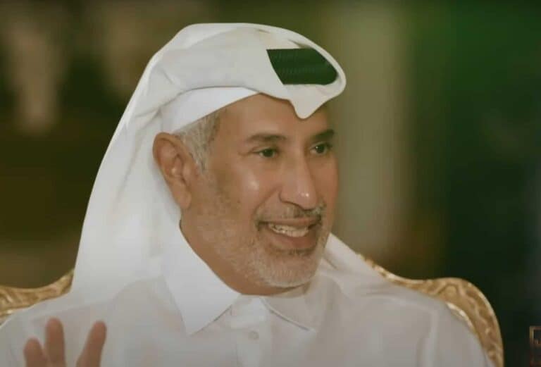 حمد بن جاسم يفتح “الصندوق الأسود” لسياسة قطر ويتحدث عن “انقلابات دموية والجزيرة وصدام حسين” حمد بن جاسم في الصندوق الأسود watanserb.com