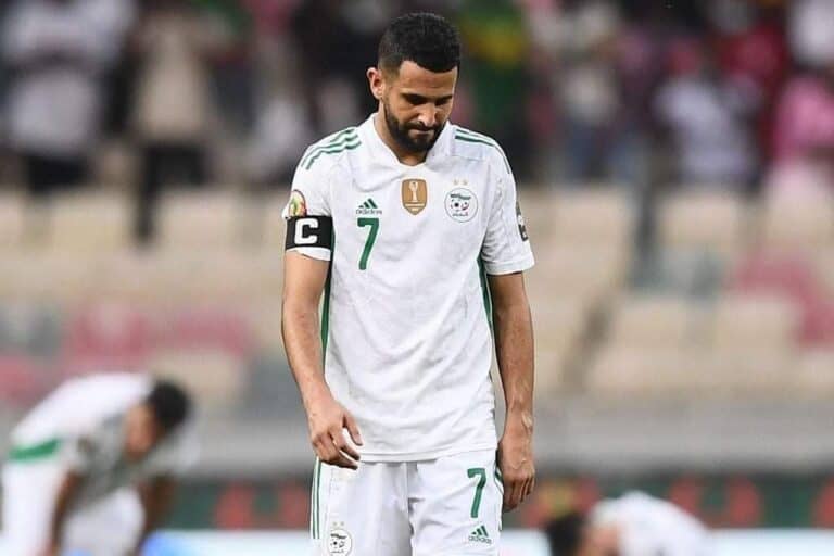 رياض محرز والتعليق الأول بعد إقصاء الجزاء من بطولة أمم أفريقيا 2022 watanserb.com