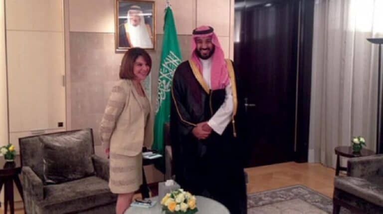الصديق الباريسي لممالك الخليج.. تحقيق يكشف عن تلقي برلمانية فرنسية رشاوى سعودية لتلميع “ابن سلمان” تحقيق يكشف عن تلقي برلمانية فرنسية رشاوى سعودية لتلميع "ابن سلمان" watanserb.com