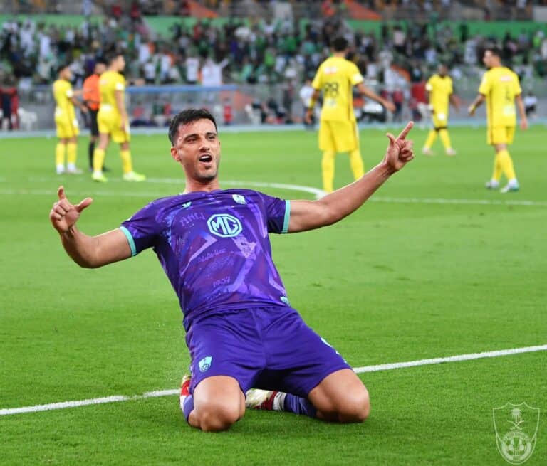 هدافي الدوري السعودي بعد هدف عمر السومة في شباك الحزم watanserb.com