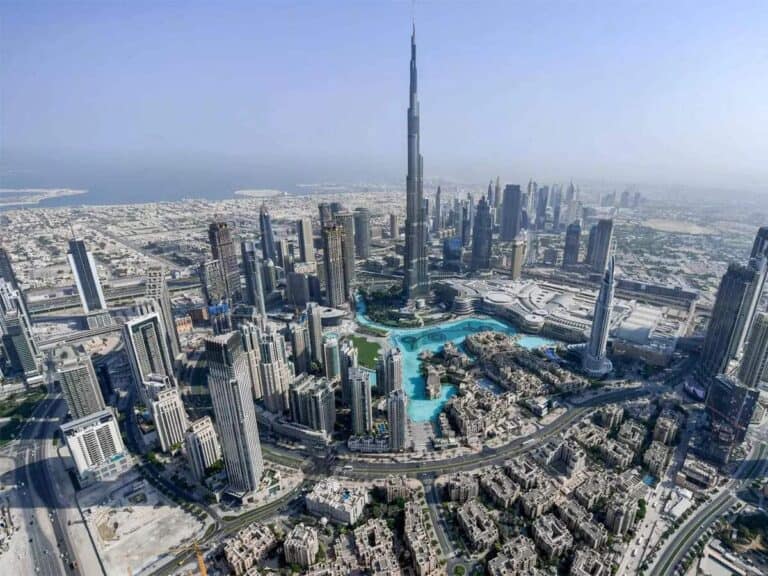 أي زلة ستصب لصالح السعودية .. ماذا يعني فرض ضرائب جديدة في الإمارات؟ الضرائب الجديدة في الإمارات watanserb.com