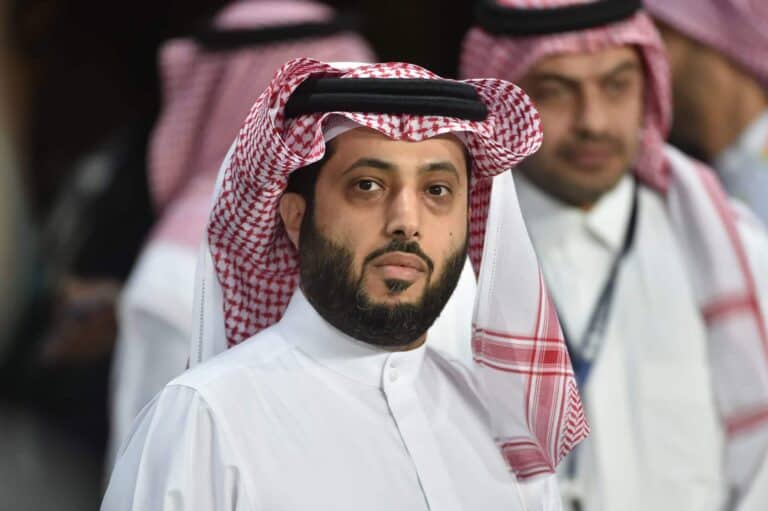 صحيفة لبنانية تكشف: المخابرات المصرية وراء الهجوم على تركي آل الشيخ لهذا السبب المخابرات العامة وراء حملة الهجوم على تركي آل الشيخ watanserb.com
