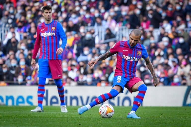 مباراة برشلونة وأتلتيكو مدريد في الدوري الإسباني watanserb.com