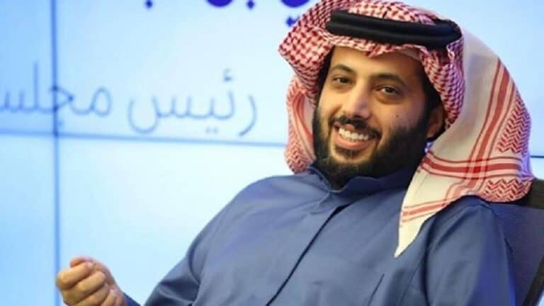 لماذا أصبح تركي آل الشيخ “تريند” بعد هزيمة الهلال وسر هتاف “الكبسة باظت”؟ تركي آل الشيخ watanserb.com