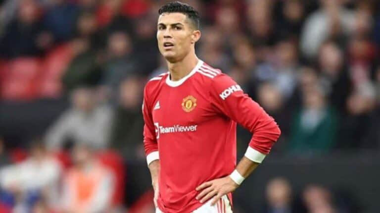 رونالدو يُعلق على أزمة أوكرانيا وروسيا النجم البرتغالي كريستيانو رونالدو والتعليق على أزمة روسيا وأوكرانيا watanserb.com