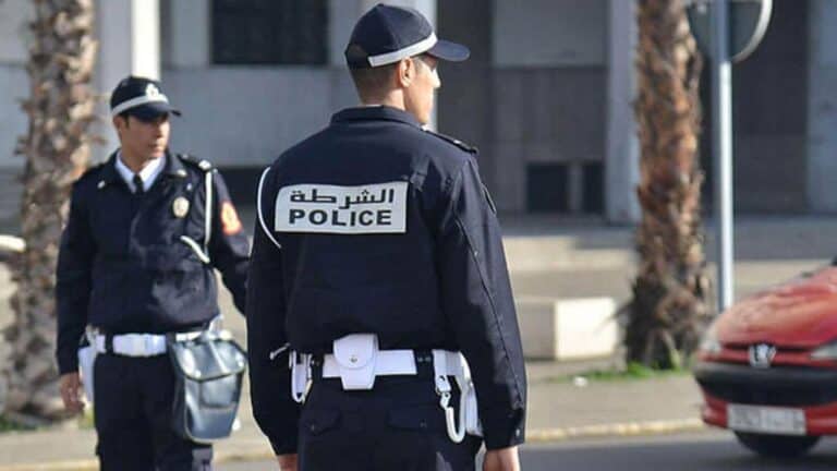 تحرش الشرطة المخزنية بفتيات watanserb.com