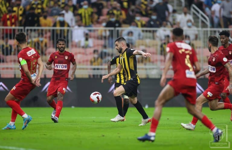الاتحاد يواصل التربع على صداة ترتيب الدوري السعودي بعد الفوز على ضمك watanserb.com