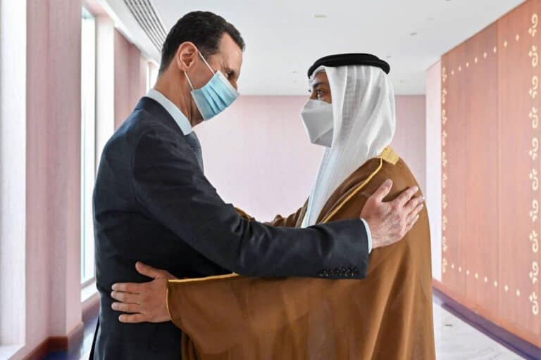 غضب بريطاني من استقبال منصور بن زايد الرئيس السوري بشار الأسد watanserb.com