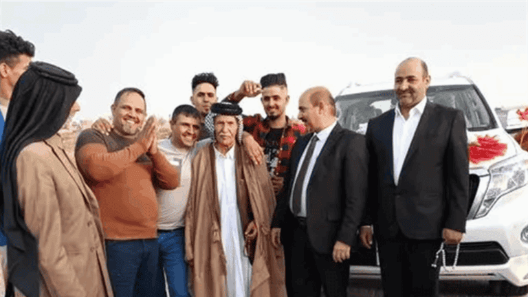 مُعمر عراقي ( 103عاما) يتزوج بحسناء تصغره بـ 66 عاماً وهذا ما فعله حين عرض عليه منشطات جنسية! watanserb.com