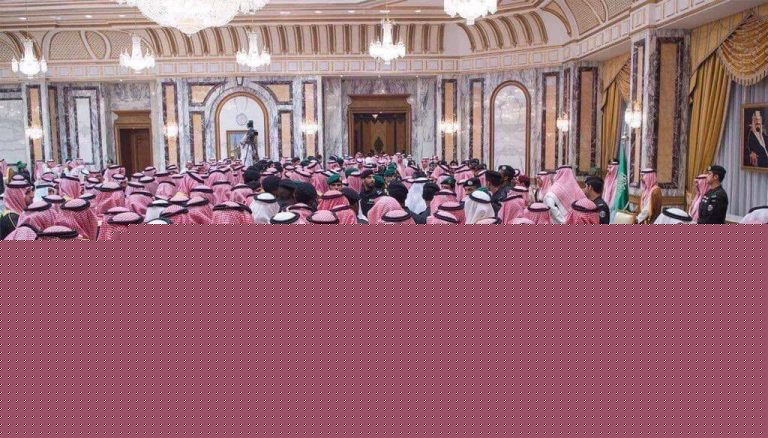 مجتهد" يكشف: أمراء يُهرّبون حقيبة ملفات سرية لصحيفة أمريكية