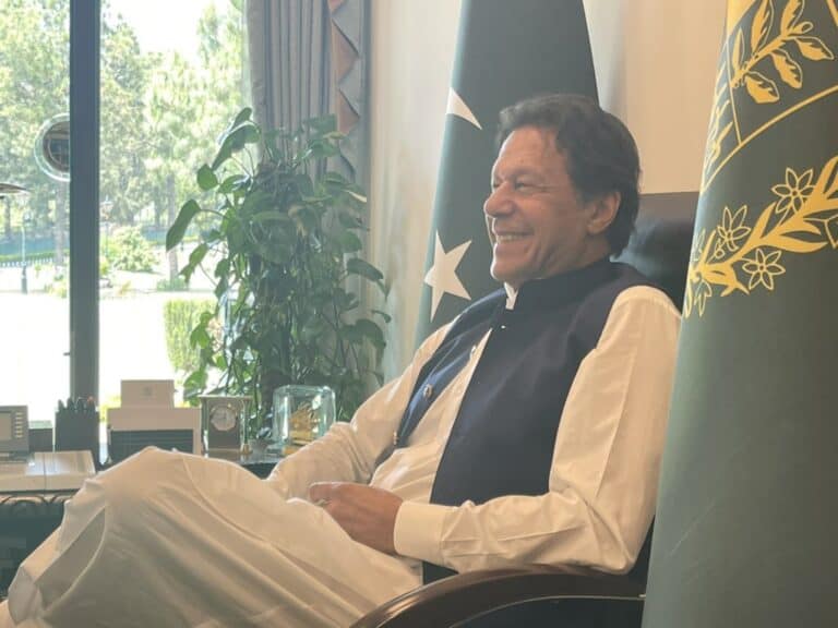 “الإمارات تعبث بباكستان”.. تآمر أبوظبي على عمران خان الرافض للتطبيع يتصدّر “تويتر” تآمر الإمارات على رئيس الوزراء الباكستاني عمران خان watanserb.com