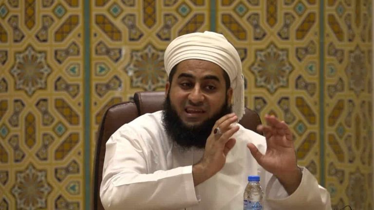 داعية عماني عنصرية الهند watanserb.com
