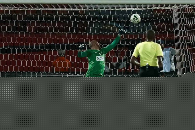 الأهلي يضع قدماً في نهائي أبطال أفريقيا بعد فوزه المريح على وفاق سطيف مباراة الأهلي ووفاق سطيف في نصف نهائي دوري أبطال أفريقيا watanserb.com