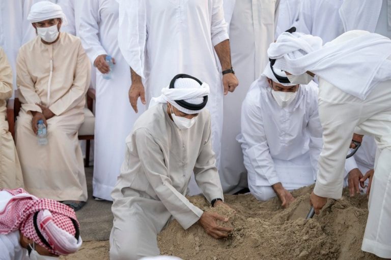 دفن خليفة بن زايد watanserb.com