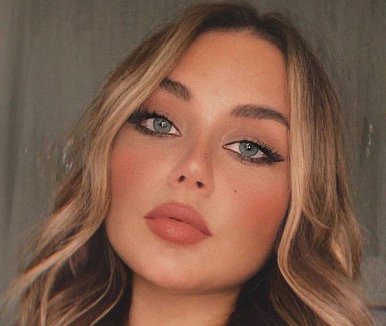 ابنة هيفاء وهبي بالروب في مركز التجميل وما لاحظه المتابعون على يدها غريب! (شاهد) ابنة هيفاء وهبي بالروب في مركز التجميل وما لاحظه المتابعون على يدها غريب! (شاهد) watanserb.com