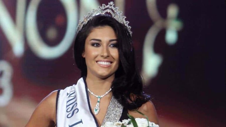 كارين غراوي بالهوت شورت مع زوجها بعد 9 سنوات على تتويجها ملكة جمال لبنان كارين غراوي بالهوت شورت مع زوجها بعد 9 سنوات على تتويجها ملكة جمال لبنان watanserb.com