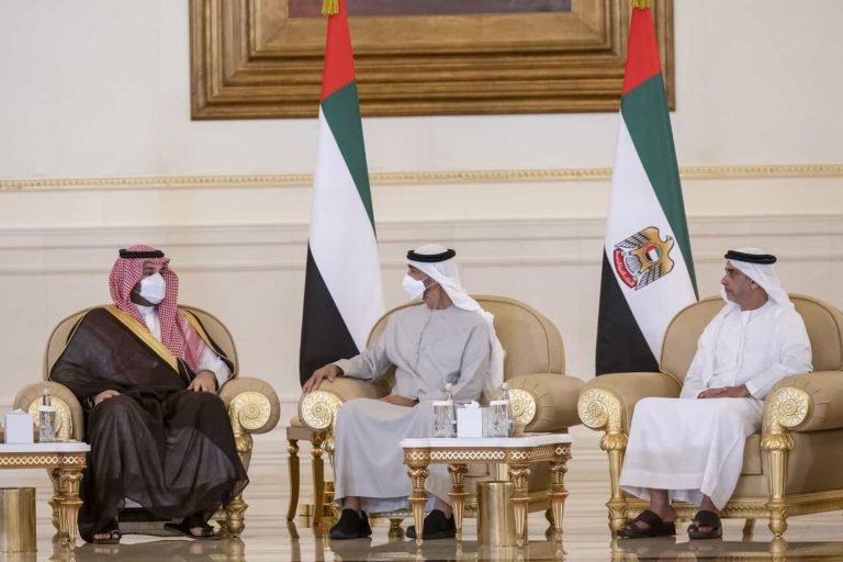 محمد بن سلمان يعزي بوفاة الشيخ خليفة بن زايد watanserb.com