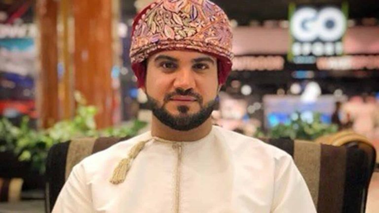 ما جديد قضية الصحفي العماني المختار الهنائي!؟ المختار الهنائي watanserb.com