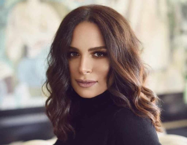 حذف أغاني آمال ماهر عن تطبيق أنغامي watanserb.com