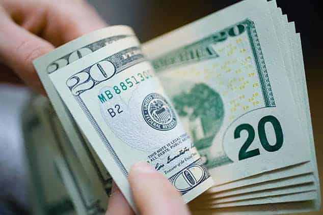 انخفاض كبير ومفاجئ بسعر الدولار في السودان يثير قلق تجار العملة سعر الدولار في السودان اليوم watanserb.com