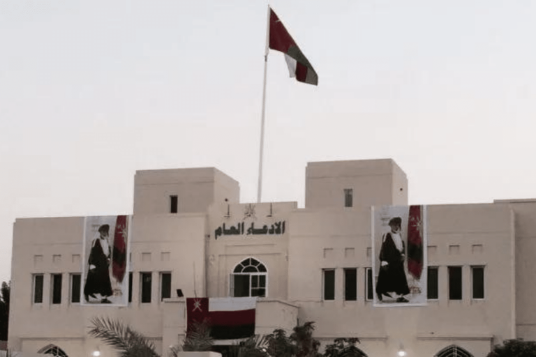 الحكم النهائي على متهمين بالتطاول على الذات الإلهية في سلطنة عمان متهمين بالتطاول على الذات الالهية watanserb.com