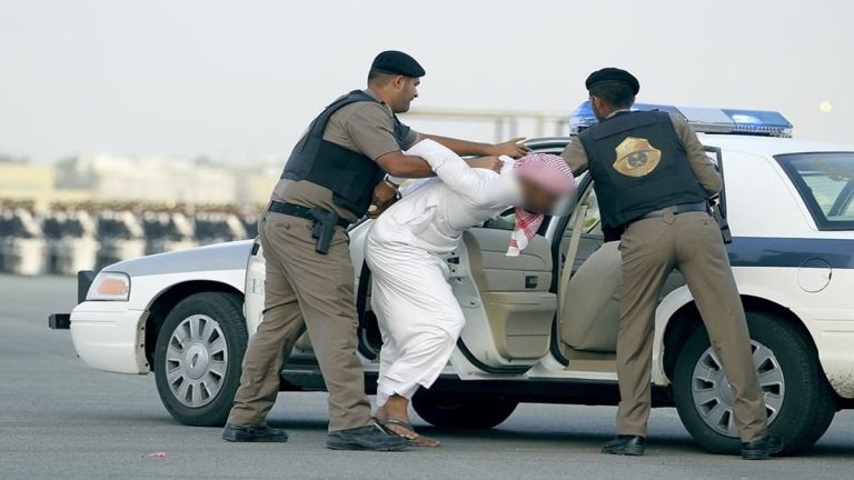 سعودي اعتقل 22 شهرا ولم يعرف ما تهمته!! اعتقال سعودي دون تهمة watanserb.com