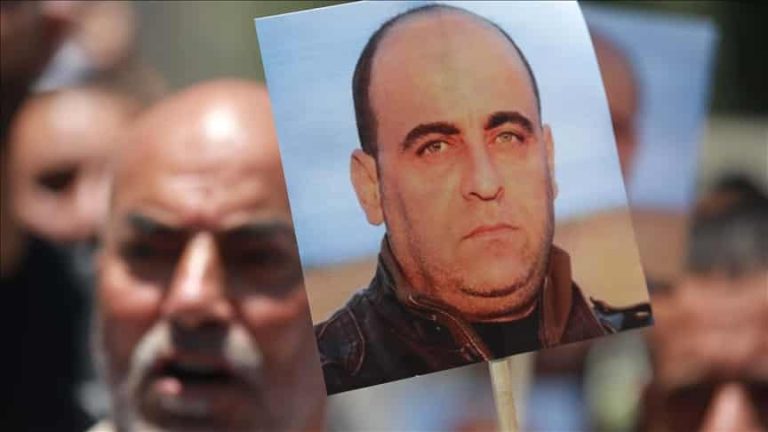 إطلاق سراح قتلة نزار بنات watanserb.com