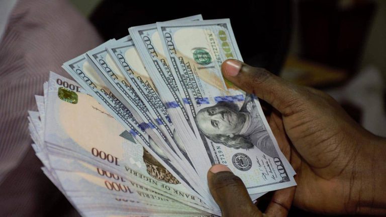 انخفاض كبير بسعر الدولار في السوق السوداء بالسودان watanserb.com