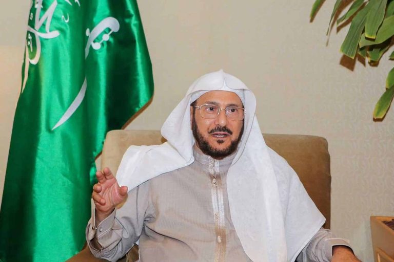 عبداللطيف آل الشيخ watanserb.com