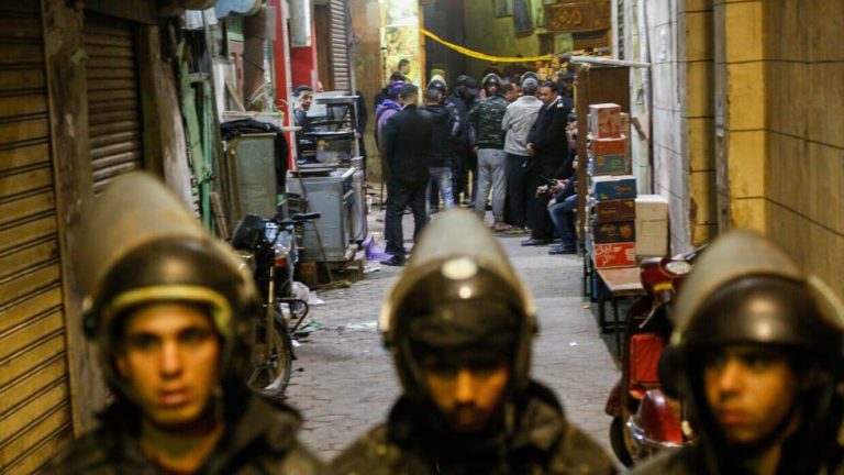 حفل شذوذ وجنس جماعي في مصر.. هكذا كشفت السلطات الأمر بالصدفة حفل شذوذ وجنس جماعي في مصر watanserb.com