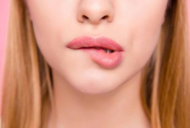 38 بالمئة من النساء في فرنسا خائنات watanserb.com
