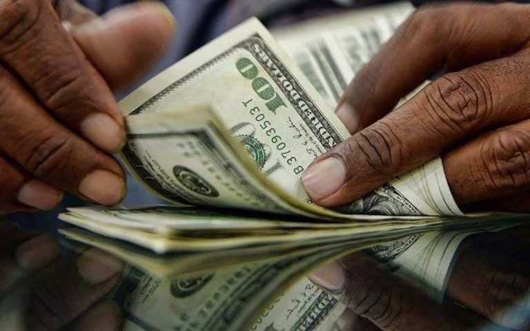سعر الدولار يواصل الانخفاض في السوق السوداء بالسودان انخفاض سعر الدولار في السودان watanserb.com